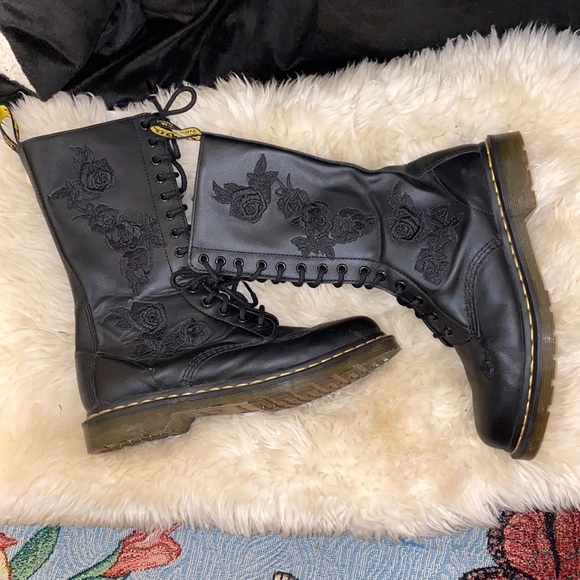 Dr. Martens Shoes - Dr. Martens 1914 +vintage crossbody bag